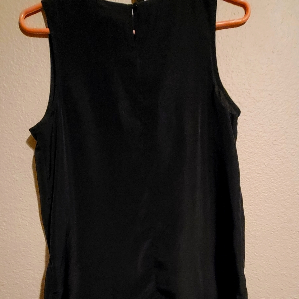 Black sleeveless work shirt